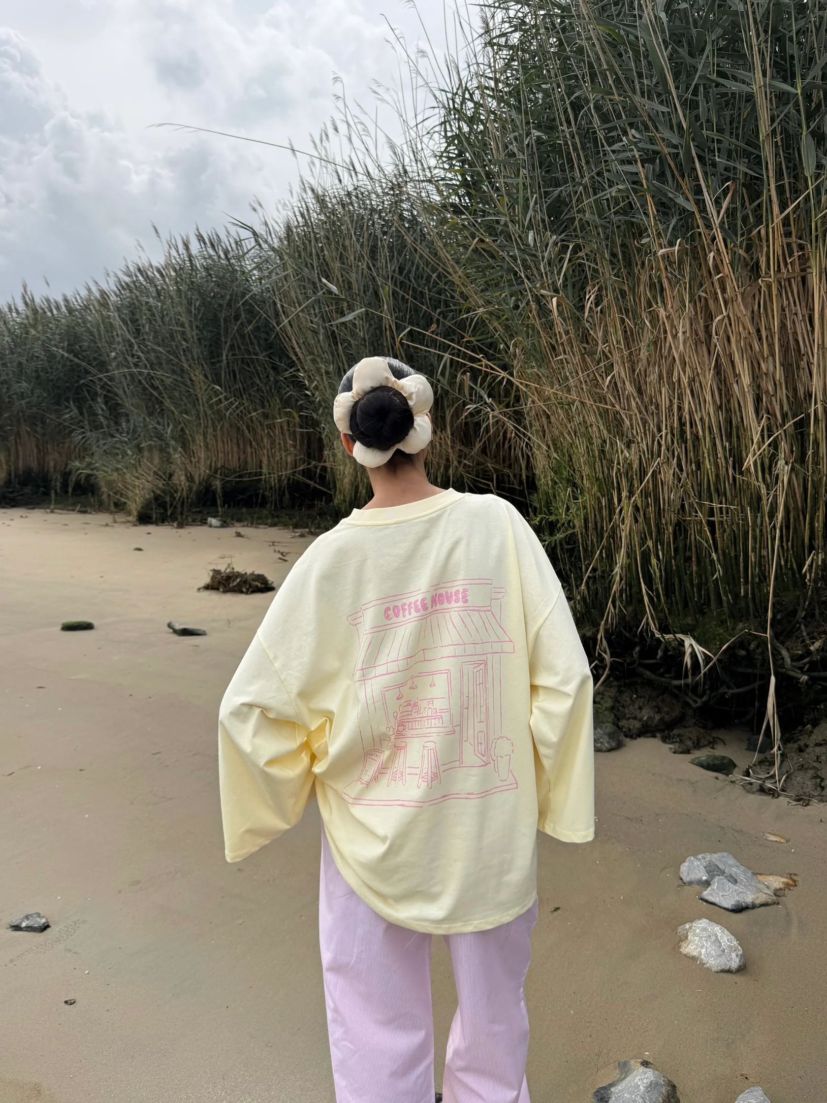 cmfe. coffeehouse oversized t-shirt - butter yellow