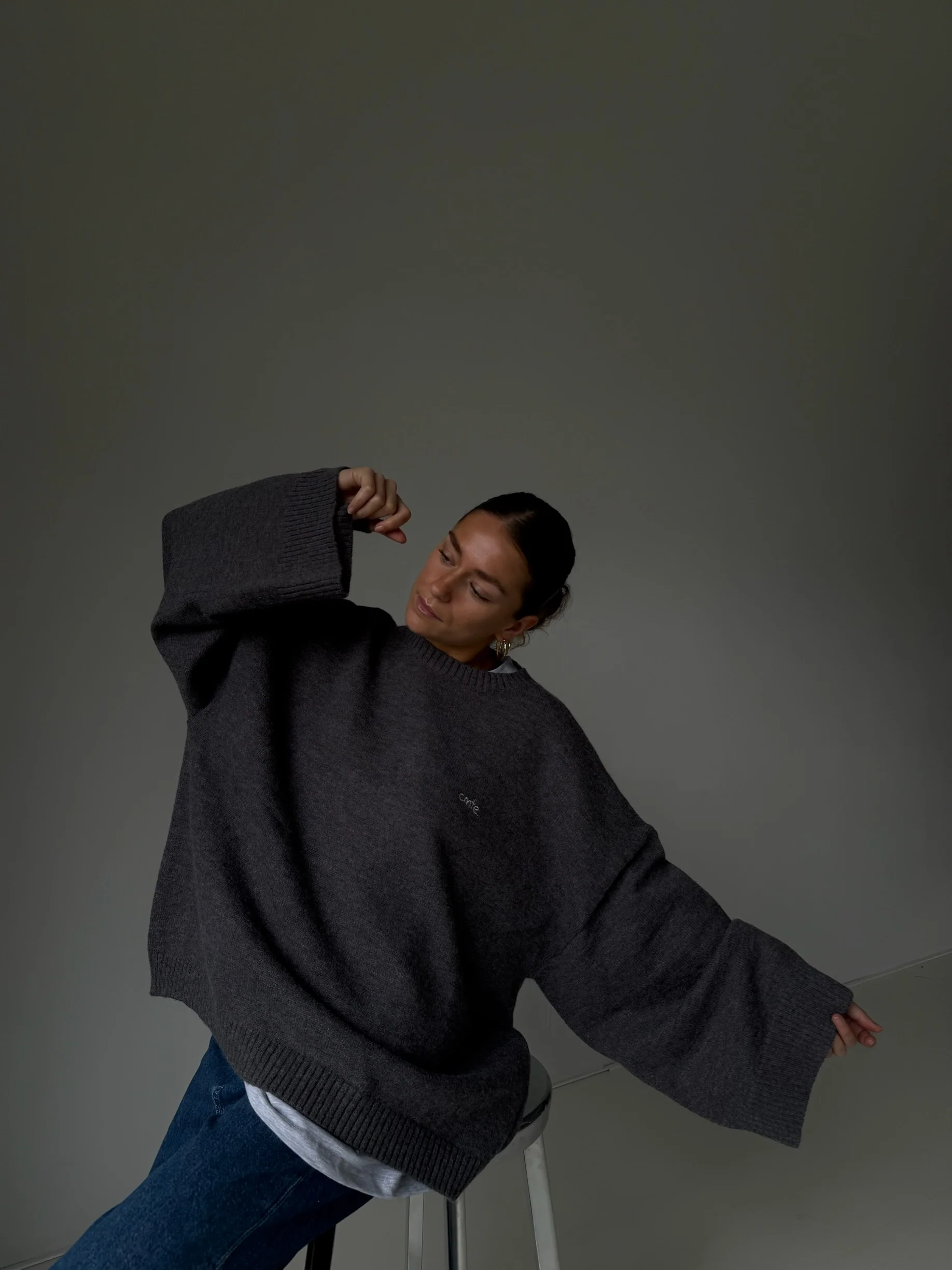 cmfe. oversized knit sweater - dark grey - Image 6