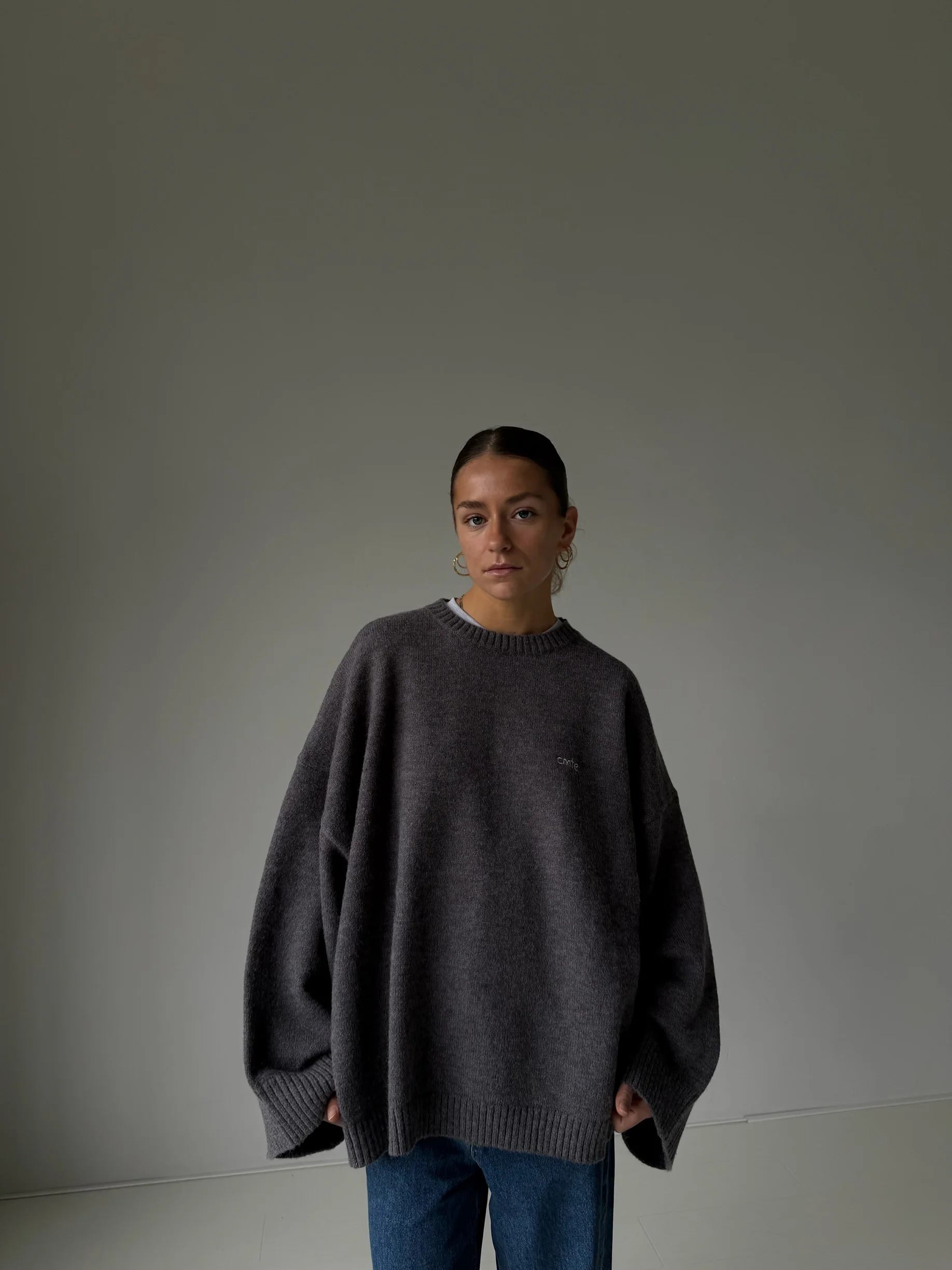 cmfe. oversized knit sweater - dark grey - Image 8