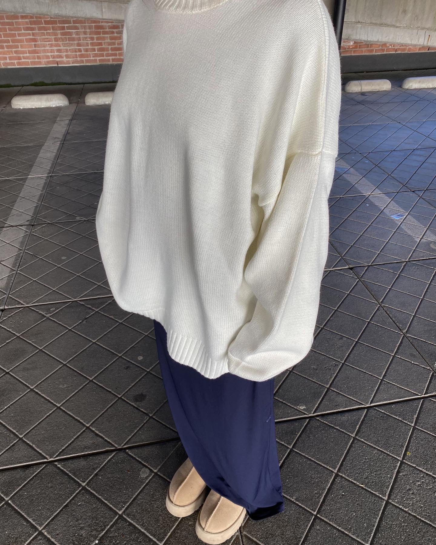 cmfe. oversized knitted sweater - off white - Image 2