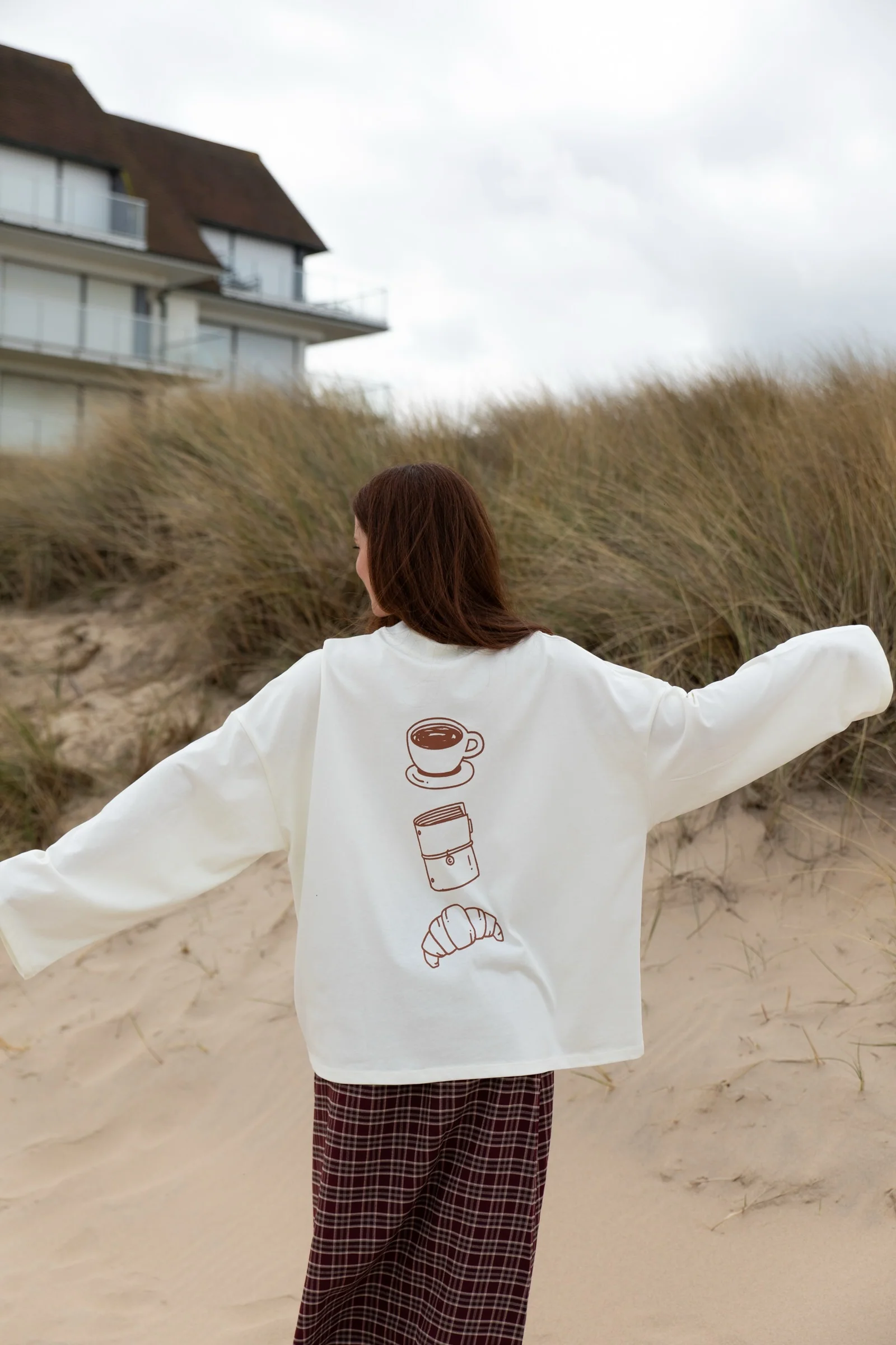 coffee long sleeve t-shirt - off white
